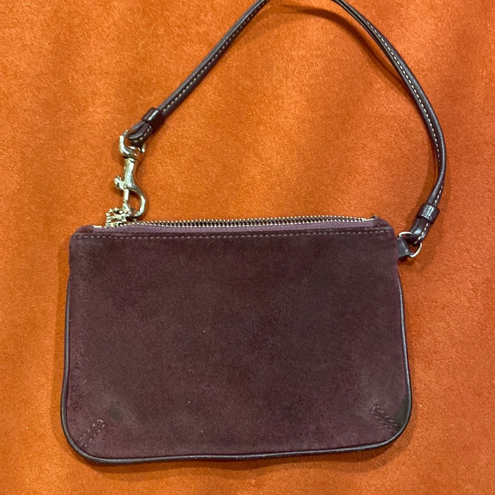 🐎🐎Coach vintage purple wristlet.🎠🐎🐎